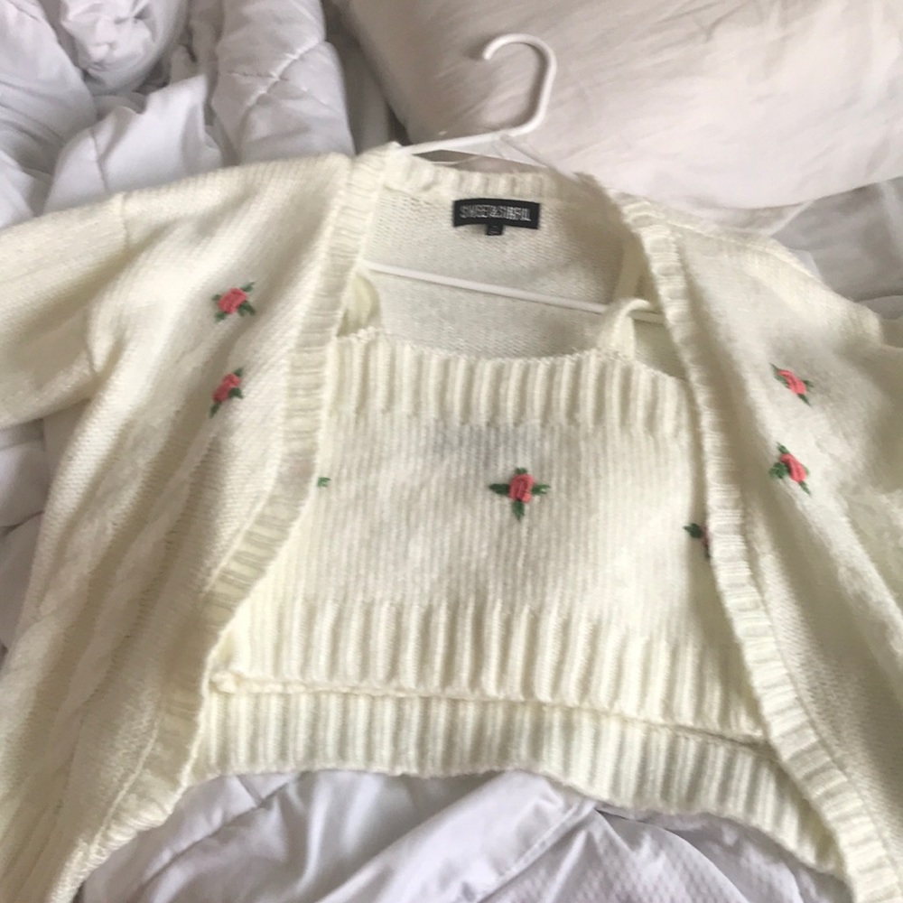 White Knitted Medium Jacket and Small Strap Crop